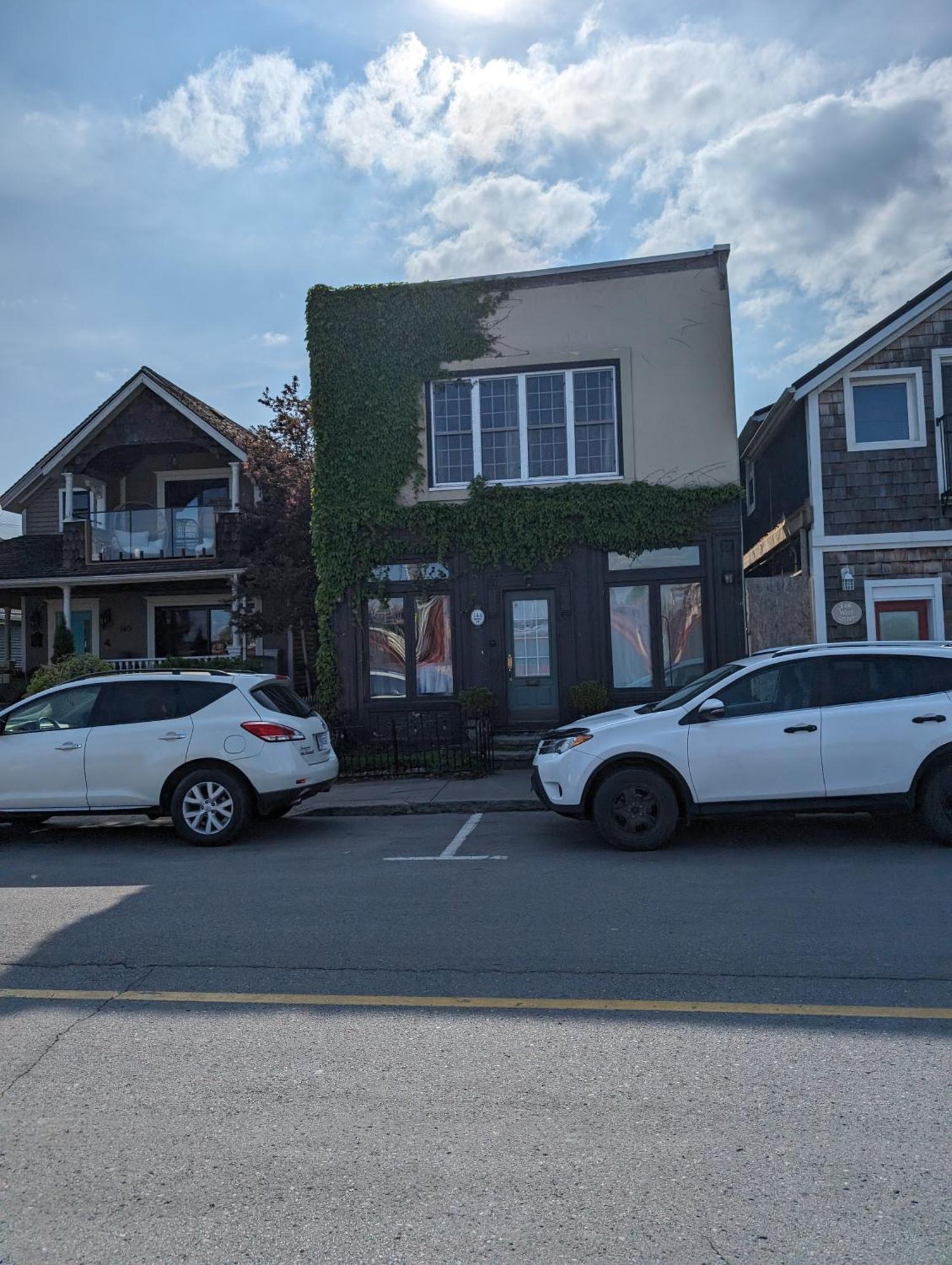 Canalside Restaurant, Inn & Kitchen Store Port Colborne Exterior photo